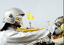İran uyardı: Dolar düşmeye devam ederse, petrol 90 dolar olacak!