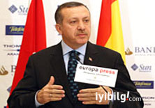 Alman basını: Erdoğan popstar gibi