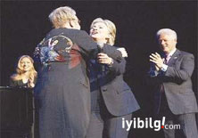 Hillary'e Elton dopingi