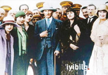 Atatürk'ün gizli kalmış aşkları!
