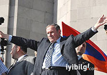 Erivan'da muhalefet yine meydana indi!