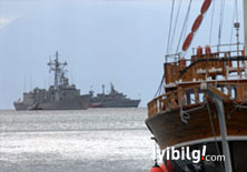 NATO gemilerinin altında Rus denizaltıları