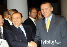 İtalya'da Berlusconi'ye Türkiye eleştirisi

