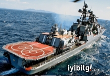 Rus askeri gemisi Çanakkale'den geçti