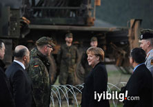 Merkel'den Gazi Kışlası'na ziyaret
