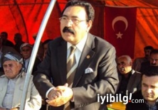 BDP'li vekil, kaldığı otele Türk bayrağı astırdı