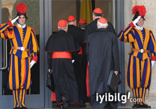 Kardinaller yeni Papa'yı seçmek için toplandı

