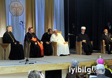 Papa Bosna'da ''beklentileri'' karşılamadı
