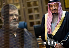 Kral'a Mursi çağrısı