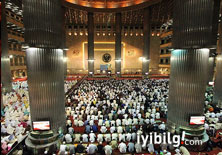 Arap dünyasında Ramazan Bayramı bugün ve yarın