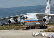 Rus uçakları Suriye'de