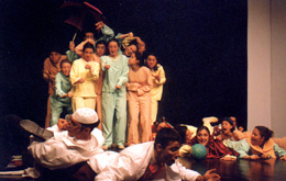 'Tiyatro eseri engellendi.' Yarın kıyamet kopar artık!