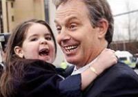 Blair'e bir darbe de çocuklardan!