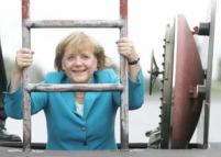 Merkel: Anlaşmalara sadık kalacağız
