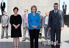 Clinton'dan 'Soykırım Anıtı'na ziyaret