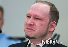 77 kişinin katili Breivik neden ağladı?