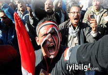 Tahrir'de 'Mübarek'e idam' isyanı