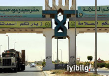 Mısır Refah Sınır Kapısı'nı kapattı
