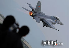 Türk eğitim uçaklarına ''taciz''