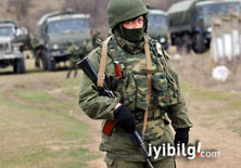 Rus askerleri Ukrayna'ya girdi