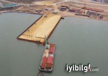 Türk gemisi, Kırım köprüsüne çarptı